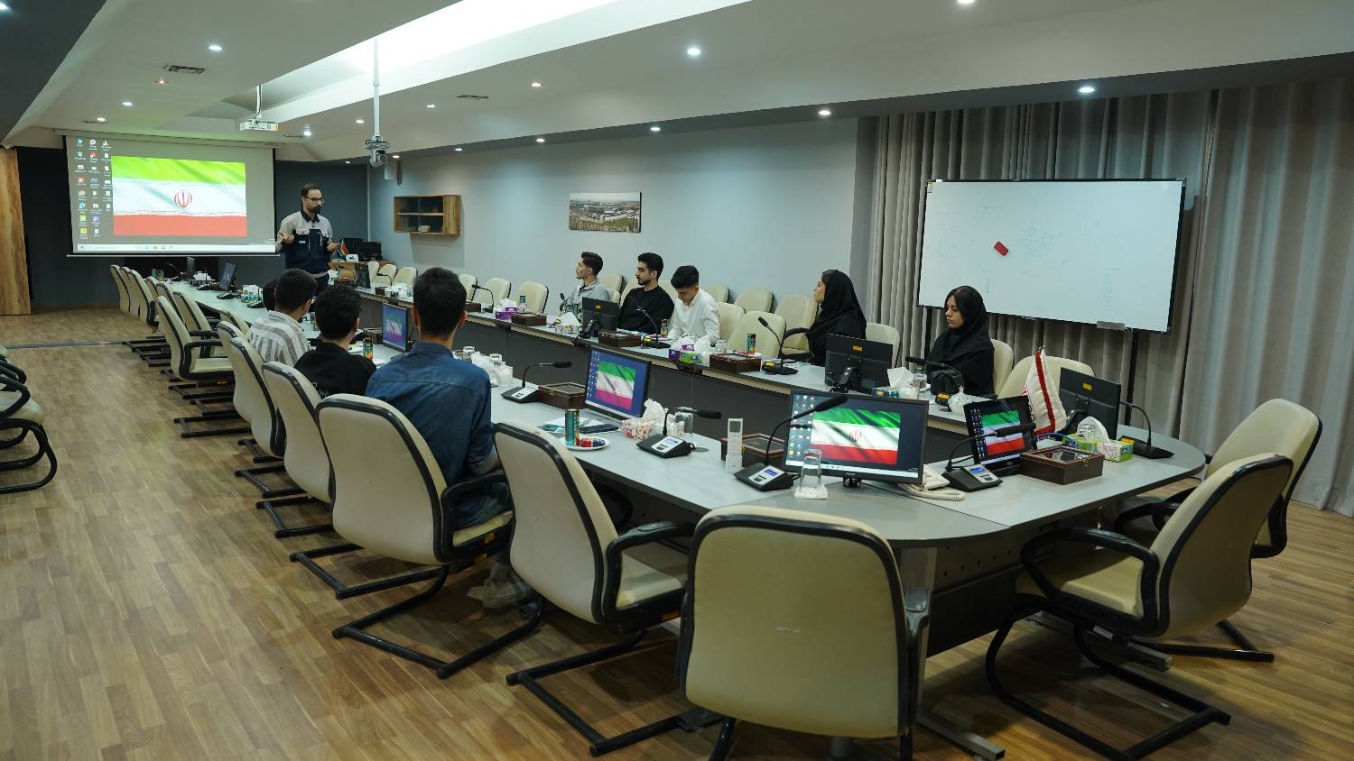 برگزاری پویش ملی «درهای باز معدن»؛ اقدامی نوآورانه از سوی ایمیدرو برای هدایت تحصیلی داوطلبان کنکور